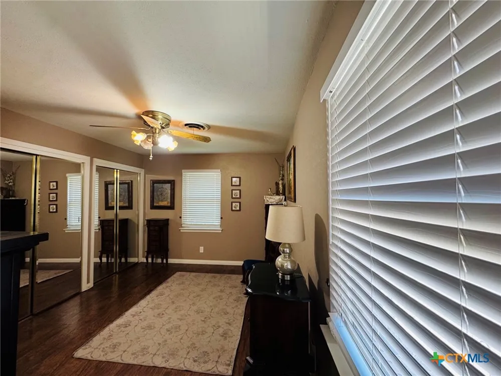 105 Curry Drive Gatesville, TX 76528