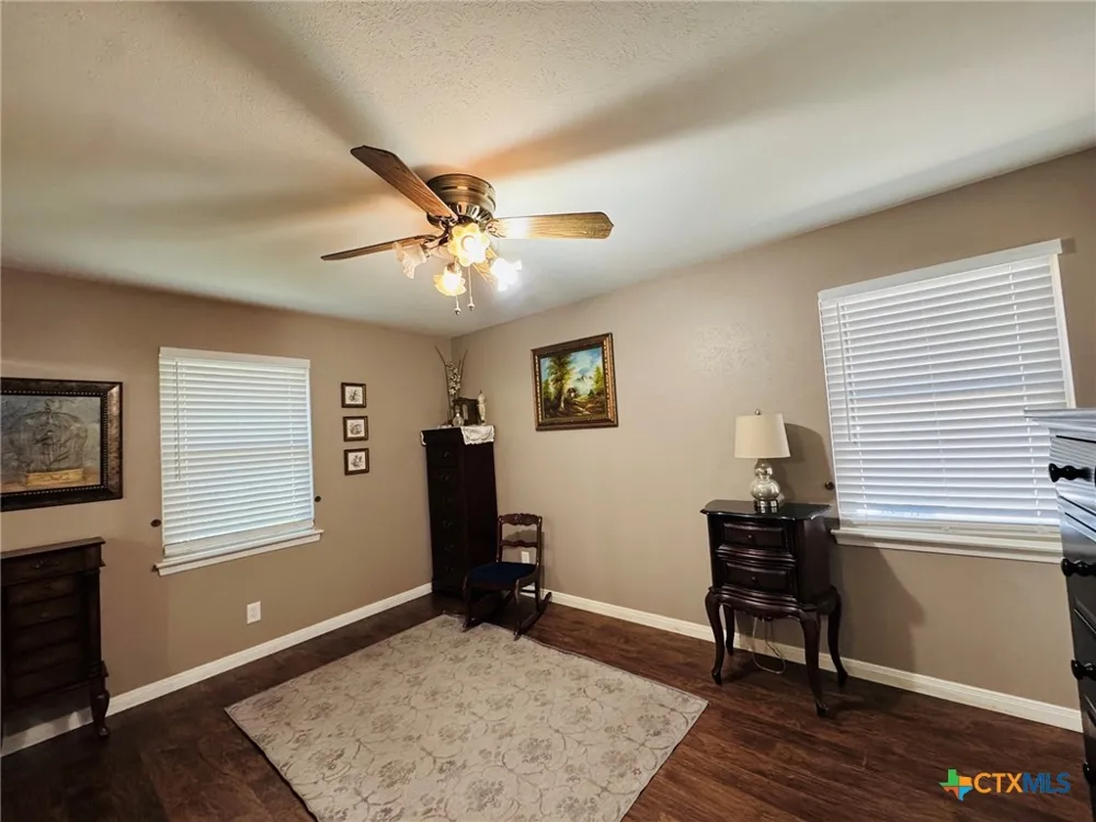 105 Curry Drive Gatesville, TX 76528