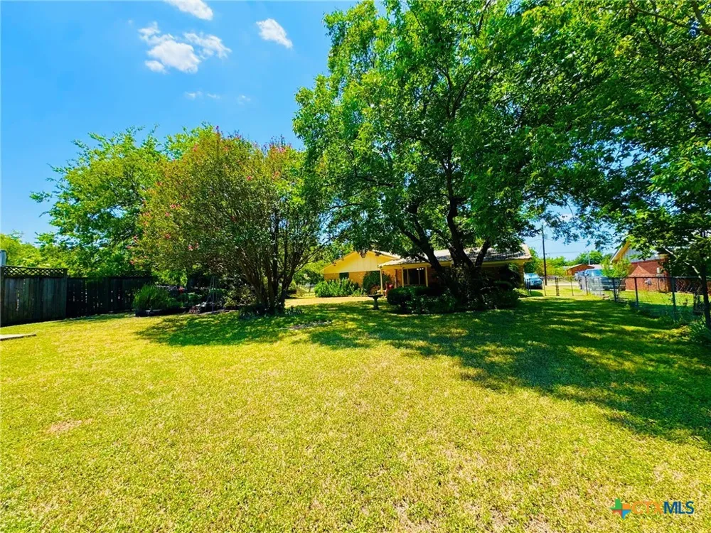 105 Curry Drive Gatesville, TX 76528