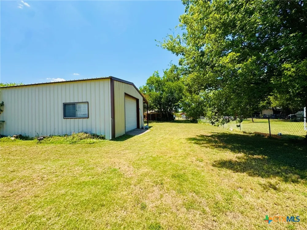 105 Curry Drive Gatesville, TX 76528