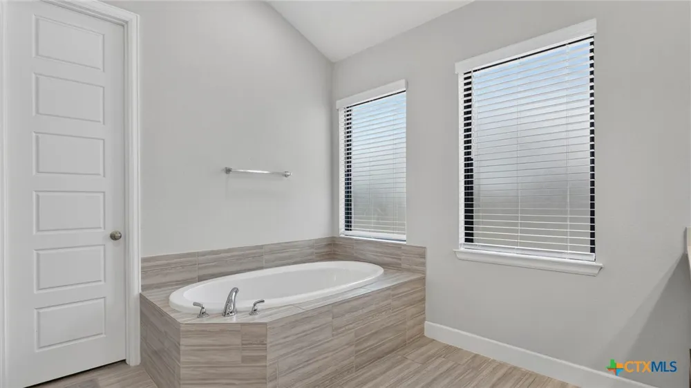 613 Meade Street New Braunfels, TX 78132