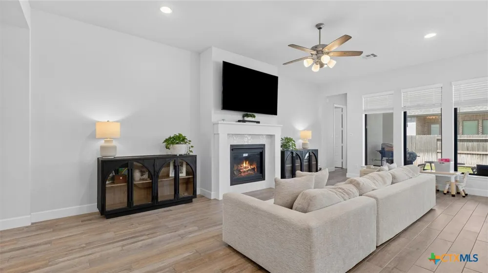 613 Meade Street New Braunfels, TX 78132