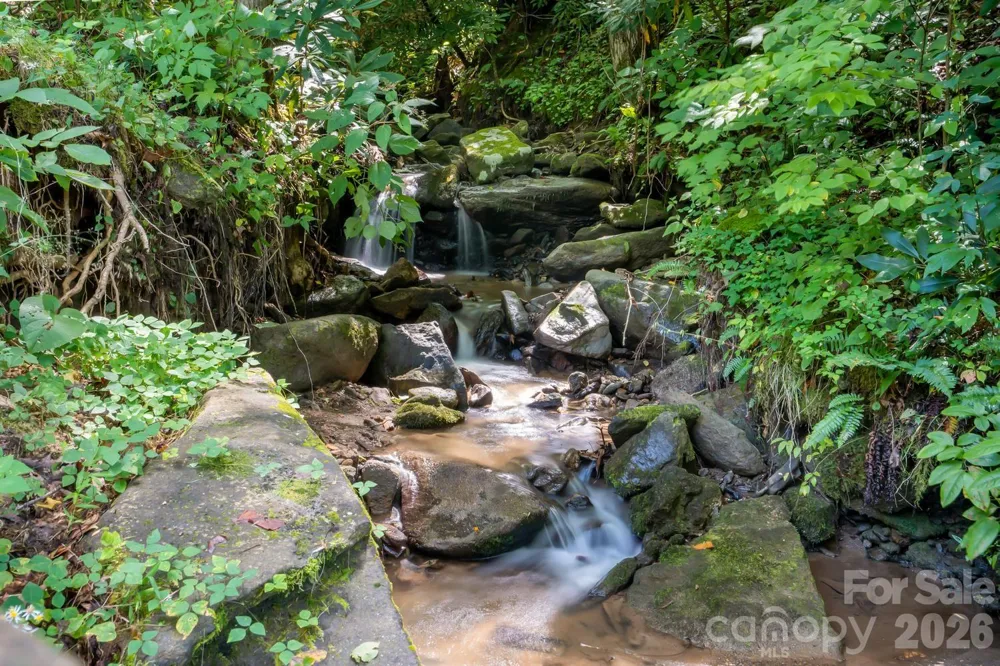 1230 Arborcrest Way Swannanoa, NC 28778