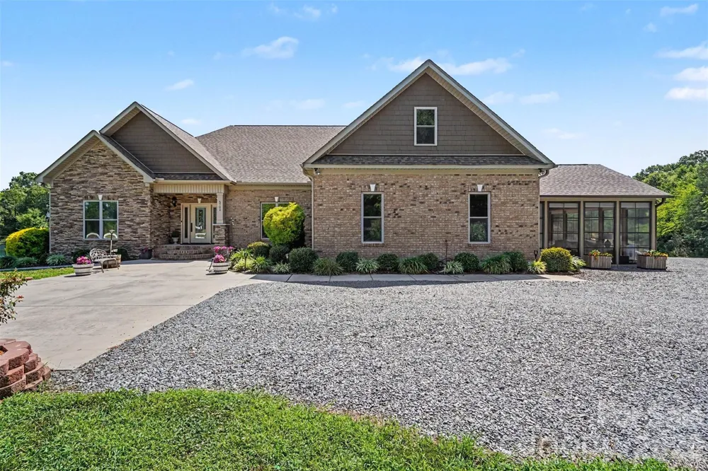 5702 Army Road Marshville, NC 28103