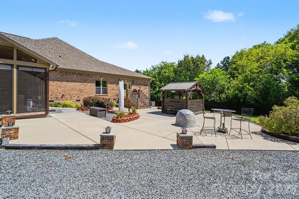 5702 Army Road Marshville, NC 28103