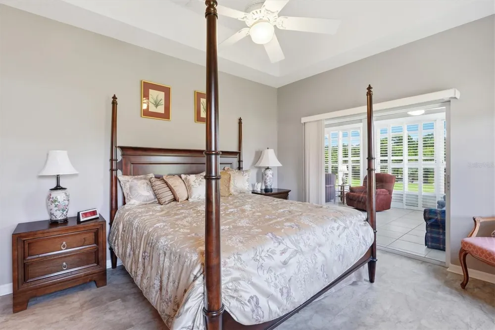 6042 LANDINGS BOULEVARD Lady Lake, FL 32159