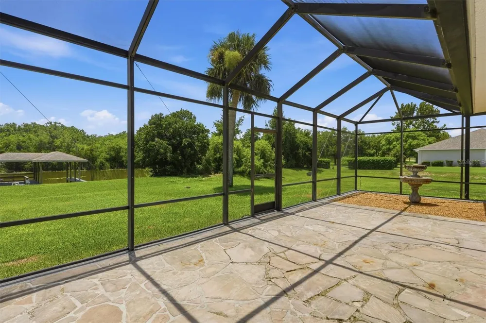 6042 LANDINGS BOULEVARD Lady Lake, FL 32159