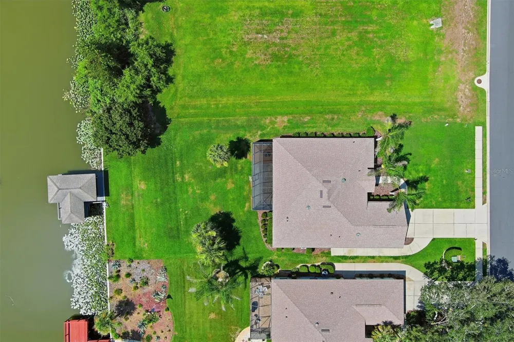 6042 LANDINGS BOULEVARD Lady Lake, FL 32159