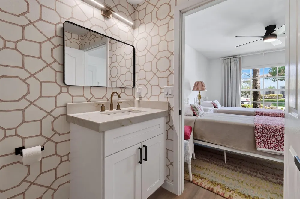 8402 Logia Circle Boynton Beach, FL 33472