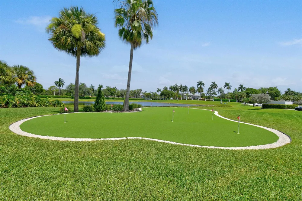 8402 Logia Circle Boynton Beach, FL 33472