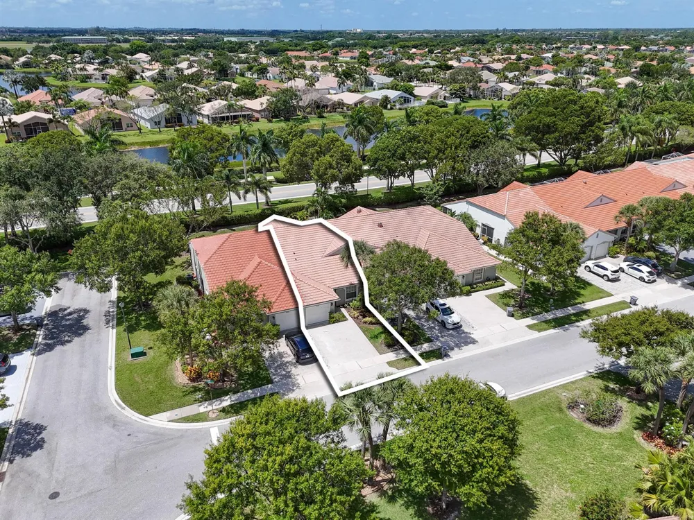 8402 Logia Circle Boynton Beach, FL 33472