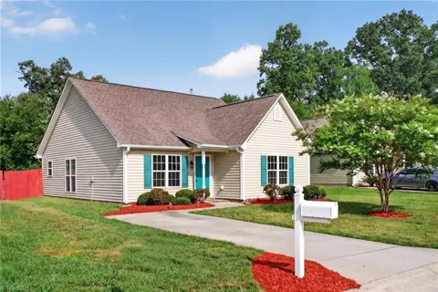 1575 Farningham Lane