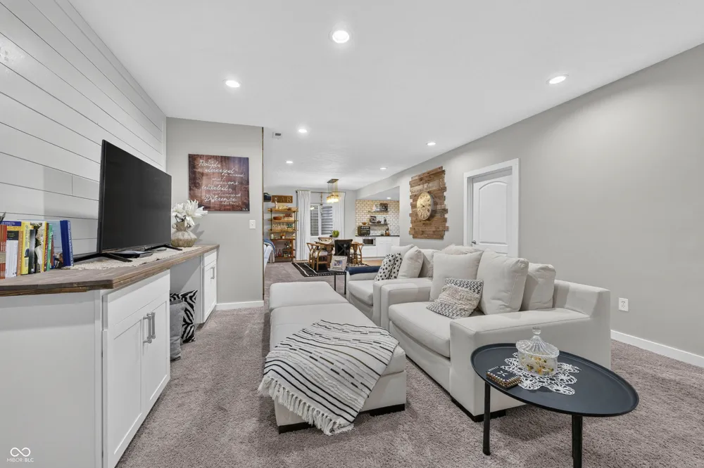 13082 Knights Way Fishers, IN 46037