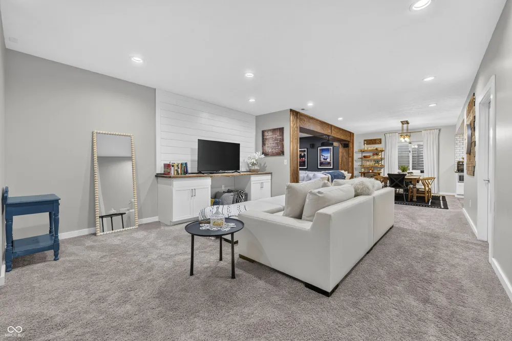 13082 Knights Way Fishers, IN 46037
