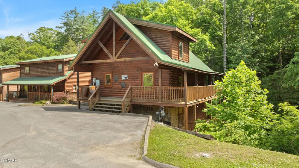 543 Blackberry Ridge Way Pigeon Forge, TN 37863