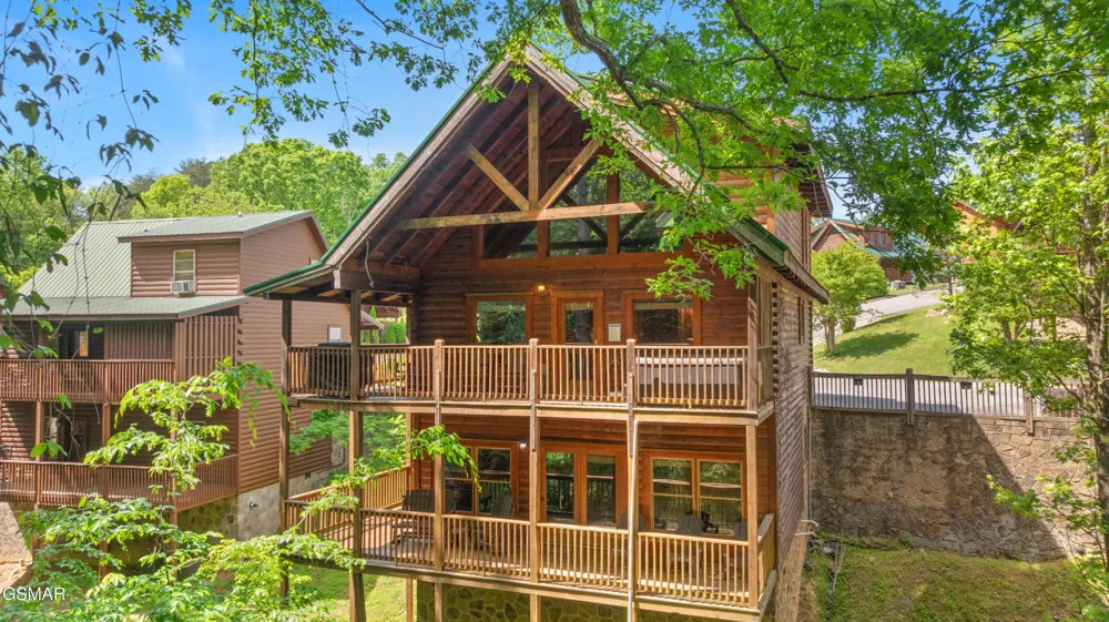 543 Blackberry Ridge Way Pigeon Forge, TN 37863