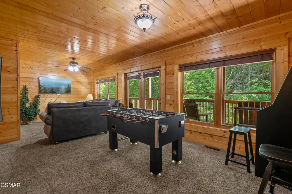 543 Blackberry Ridge Way Pigeon Forge, TN 37863