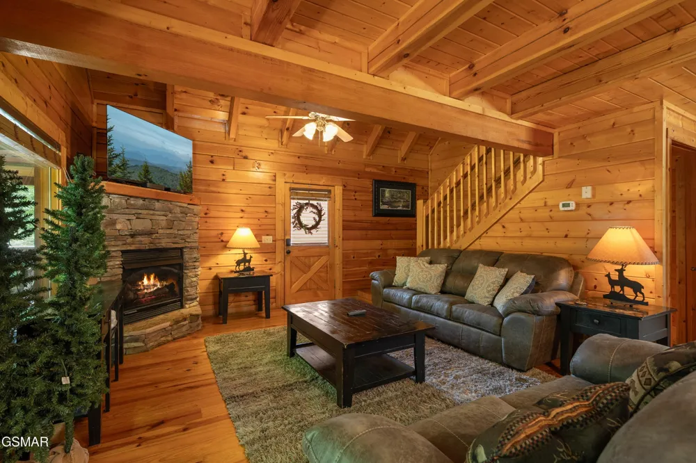 543 Blackberry Ridge Way Pigeon Forge, TN 37863