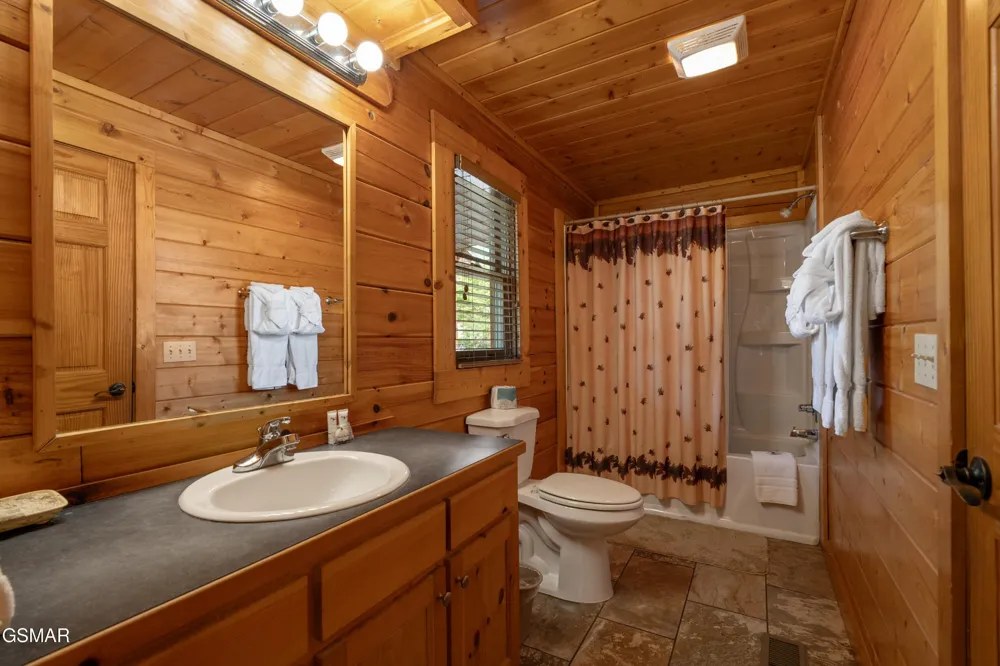 543 Blackberry Ridge Way Pigeon Forge, TN 37863