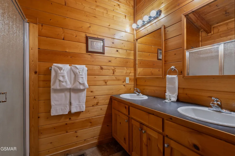 543 Blackberry Ridge Way Pigeon Forge, TN 37863