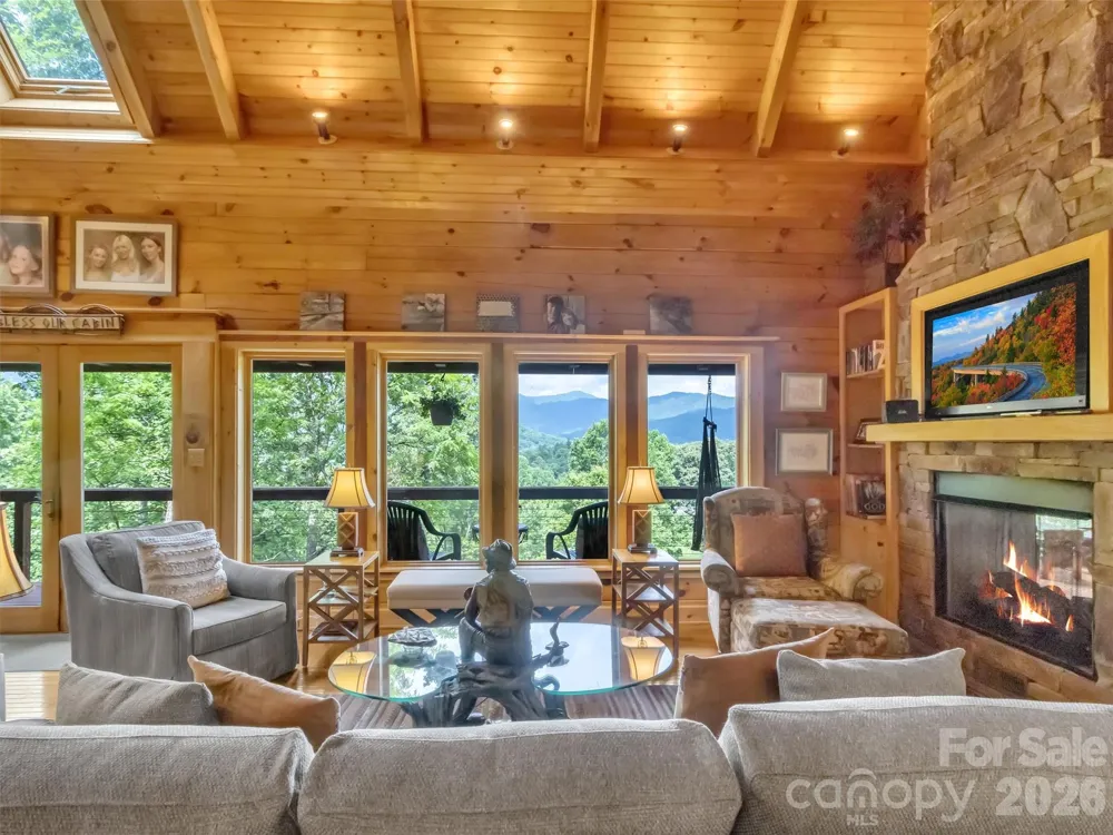 12 Signal Ridge Sylva, NC 28779