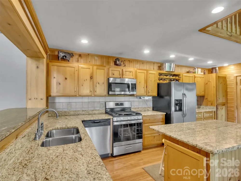 12 Signal Ridge Sylva, NC 28779