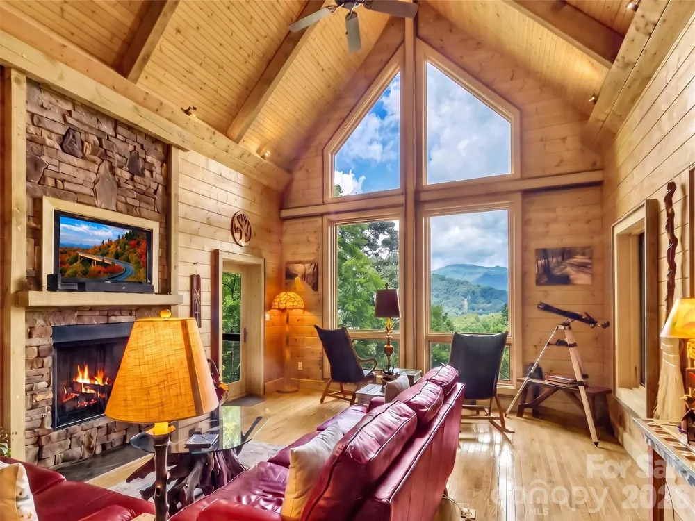 12 Signal Ridge Sylva, NC 28779
