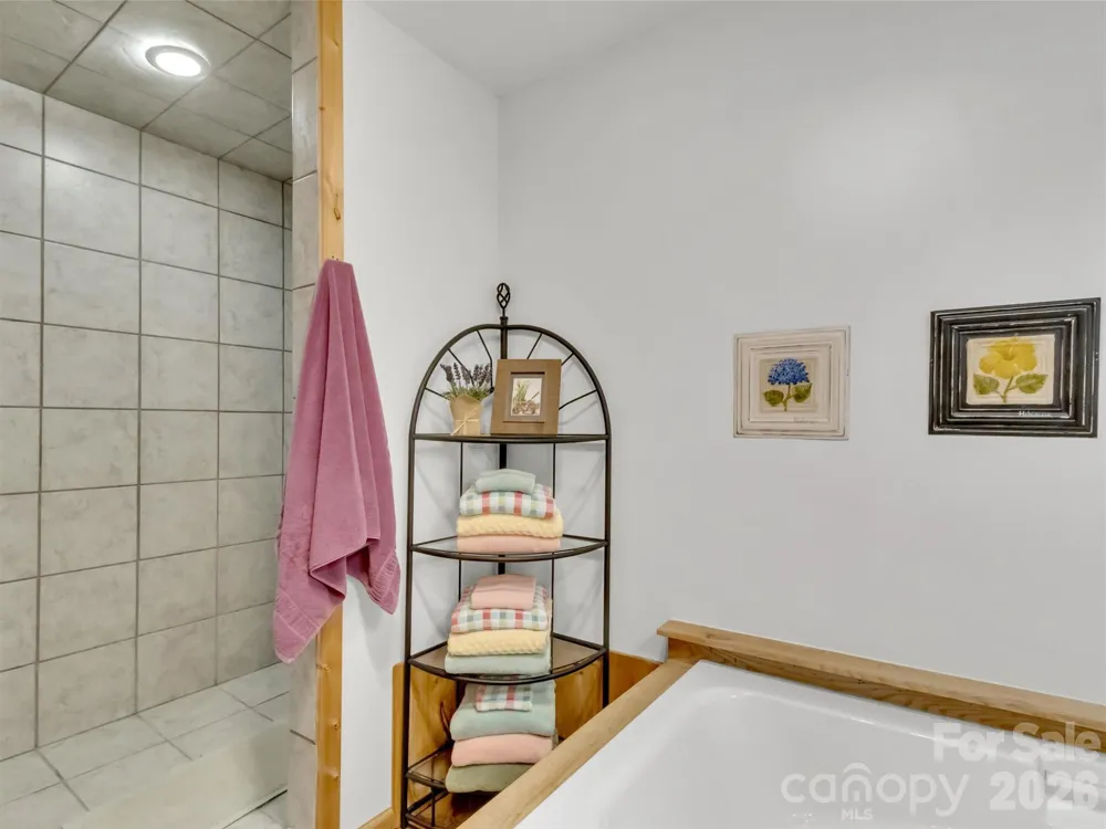 12 Signal Ridge Sylva, NC 28779