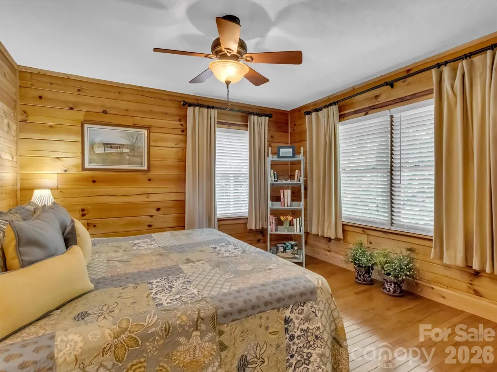 12 Signal Ridge Sylva, NC 28779