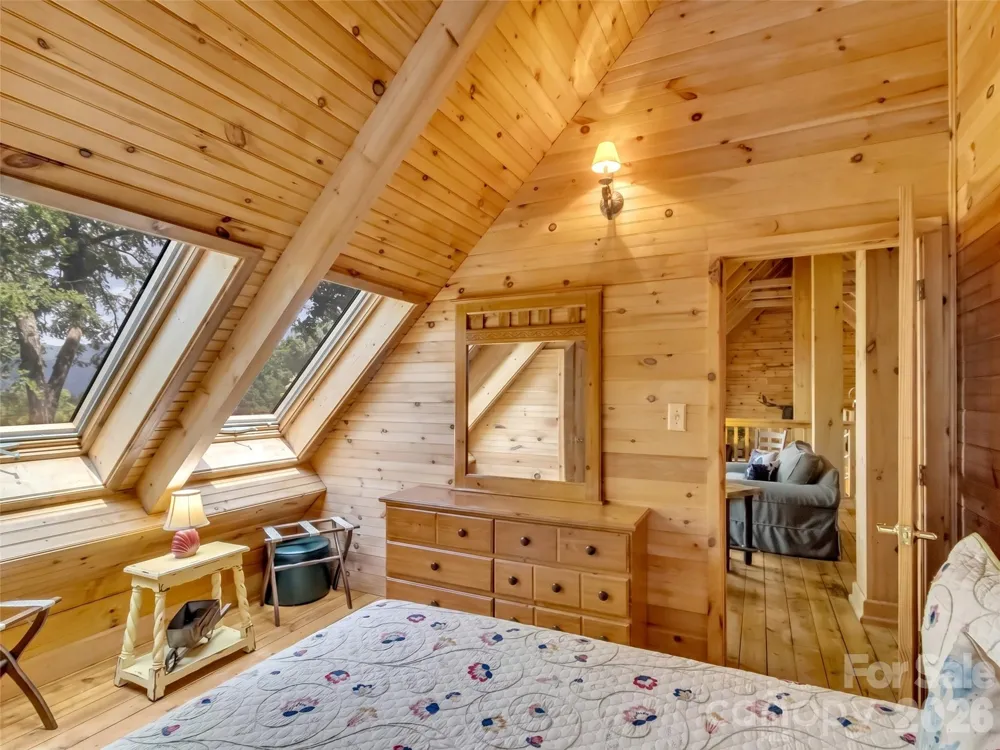 12 Signal Ridge Sylva, NC 28779