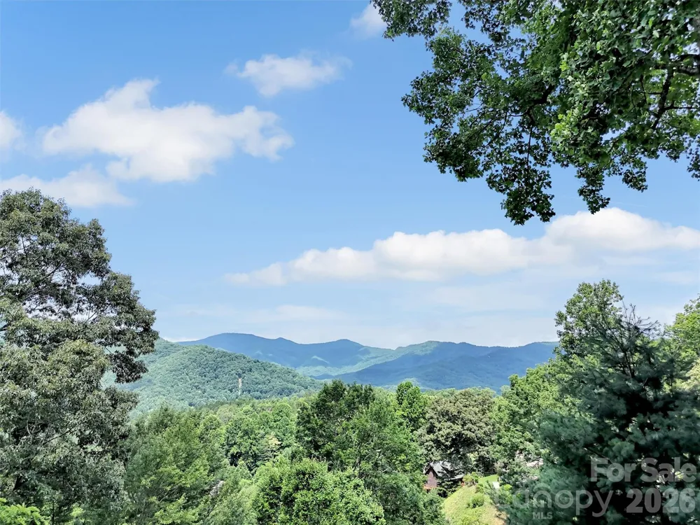 12 Signal Ridge Sylva, NC 28779