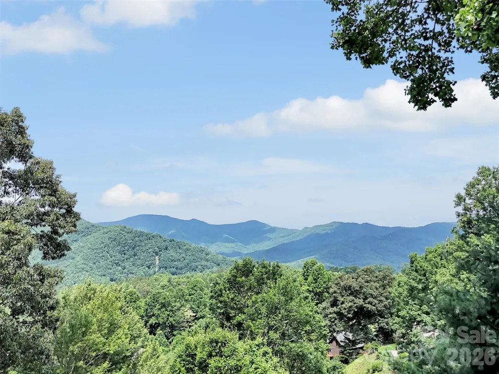 12 Signal Ridge Sylva, NC 28779