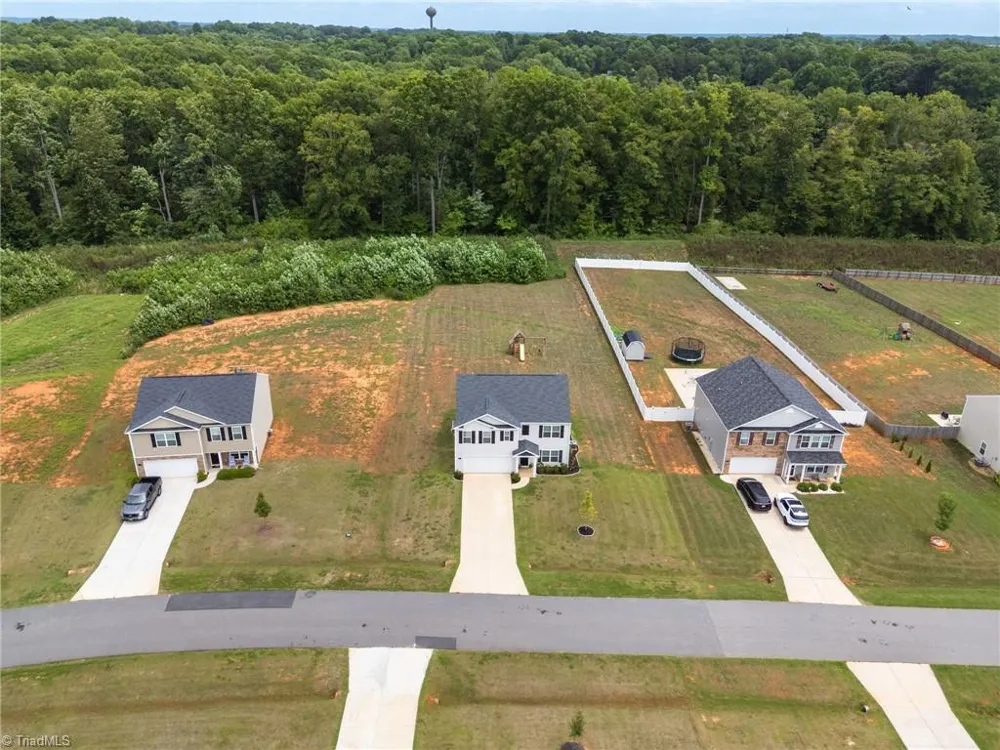 174 Culloden Drive Mocksville, NC 27028