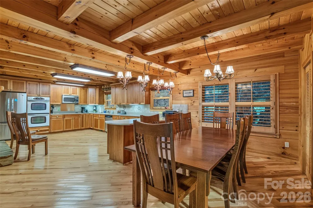 1482 Howard Moore Road Hot Springs, NC 28743