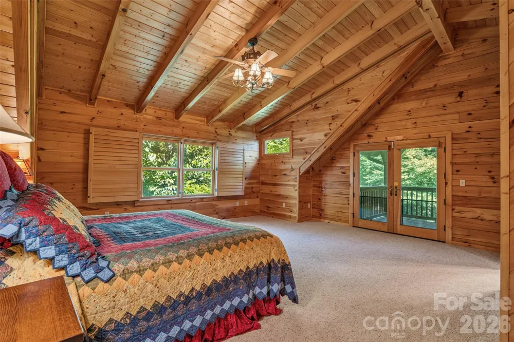 1482 Howard Moore Road Hot Springs, NC 28743