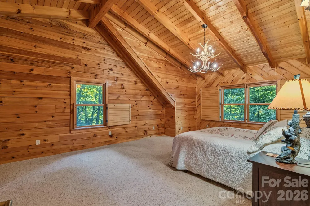 1482 Howard Moore Road Hot Springs, NC 28743
