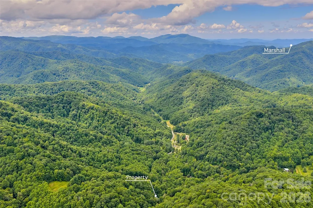 1482 Howard Moore Road Hot Springs, NC 28743