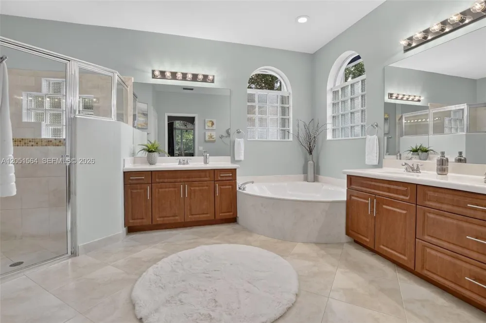1164 Ginger Circle Weston, FL 33326