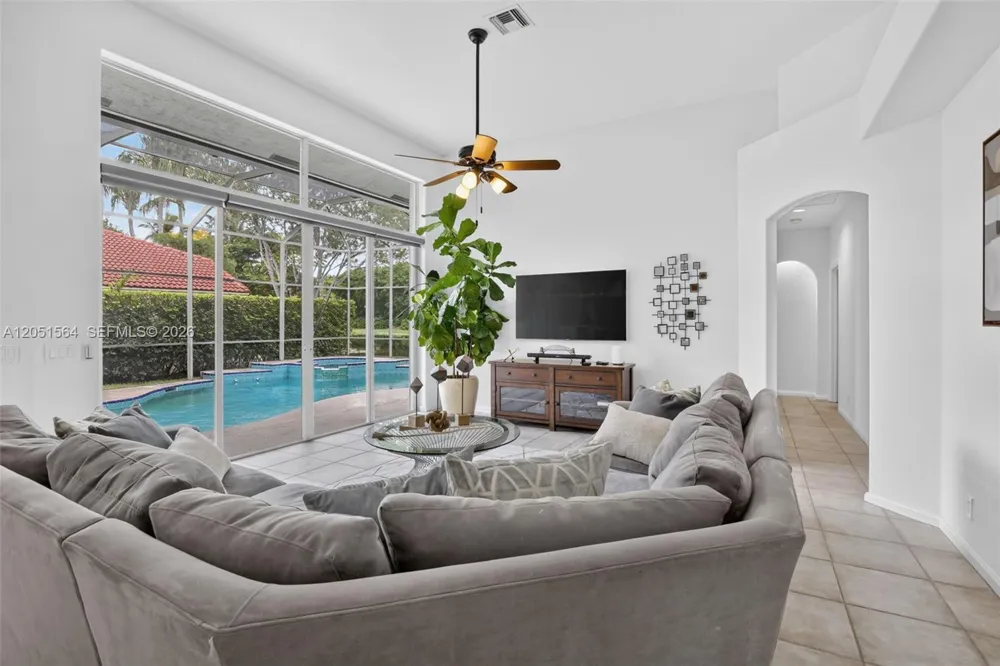 1164 Ginger Circle Weston, FL 33326
