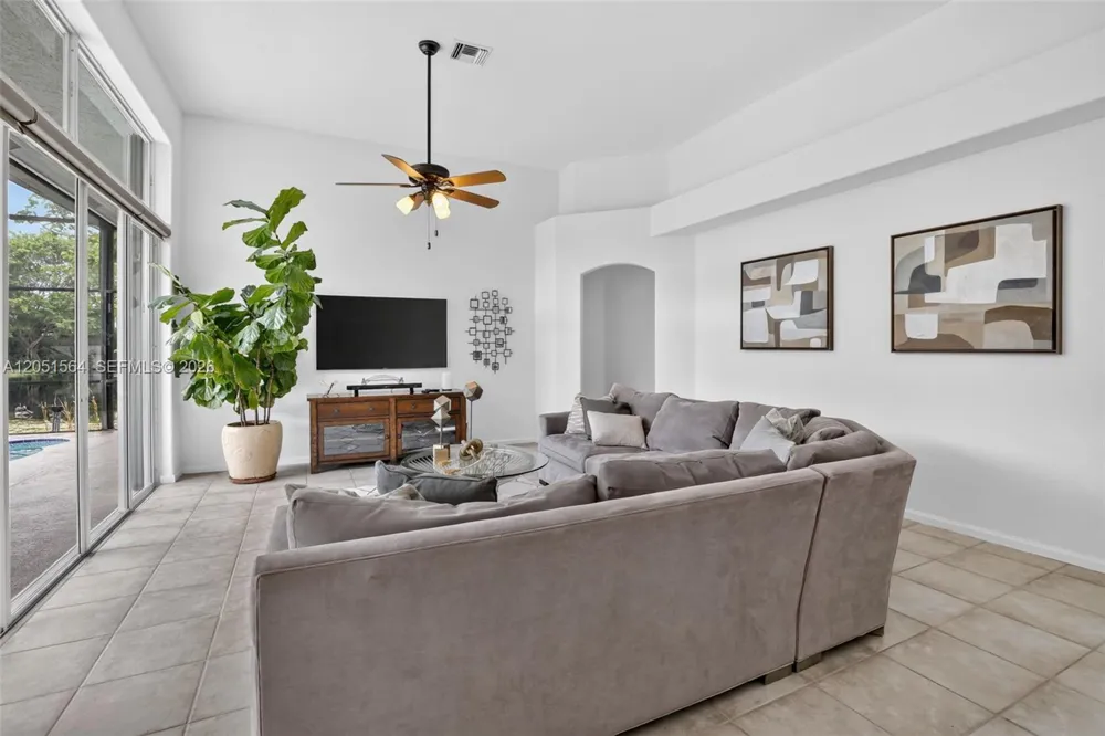 1164 Ginger Circle Weston, FL 33326