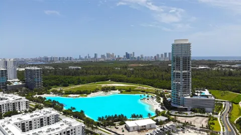 2411 Laguna Circle #1903