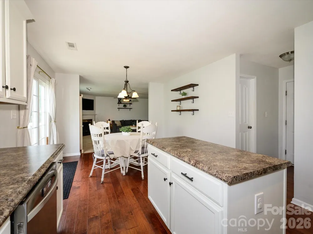 11819 Paver Lane Midland, NC 28107