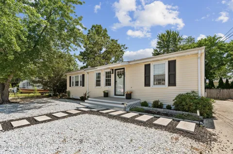 328 Georgia Drive