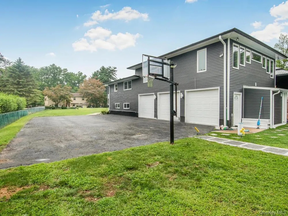 3 Quaker Road New City, NY 10956