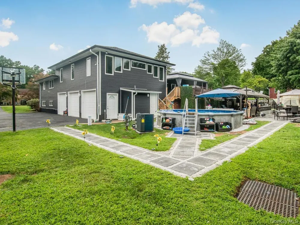 3 Quaker Road New City, NY 10956