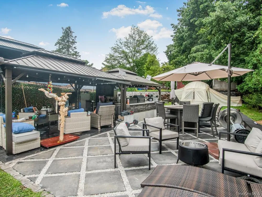 3 Quaker Road New City, NY 10956