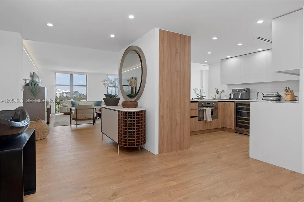 1111 Crandon Blvd #A501 Key Biscayne, FL 33149