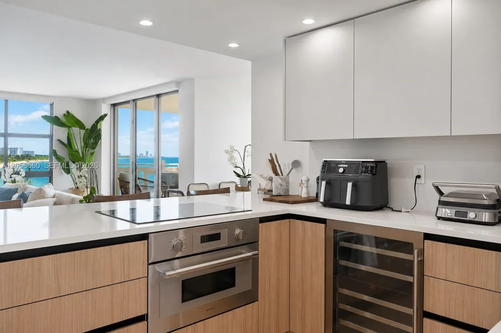 1111 Crandon Blvd #A501 Key Biscayne, FL 33149