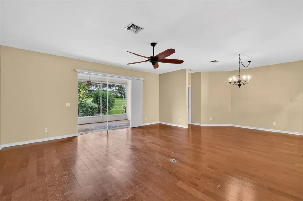 5809 BOUNTY CIRCLE Tavares, FL 32778