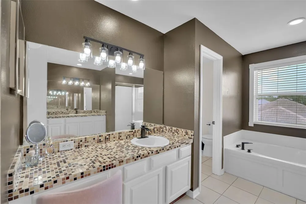 1250 LORETTO CIRCLE Odessa, FL 33556